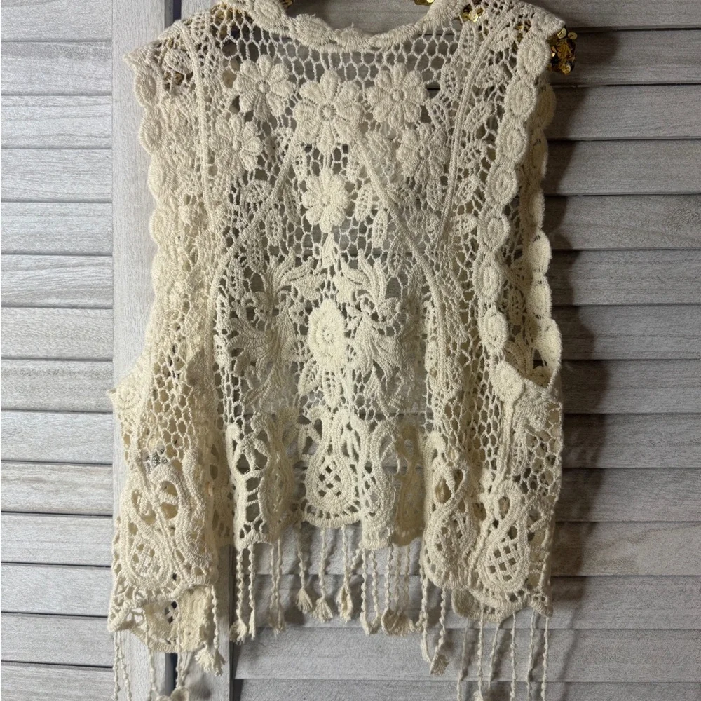NWT. Boutique. Size 3/4 Crochet Lace Vest - Cream Kids